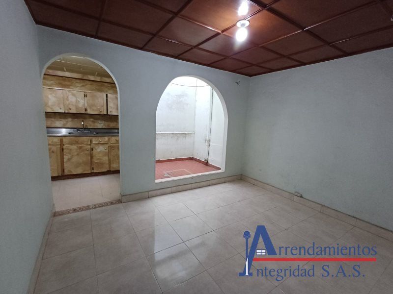 Apartamento en arriendo Antioquia Medellín Santa Rosa De Lima 70 m2 Habitaciones 2 Baños 2 Garajes 1 Precio $2200000