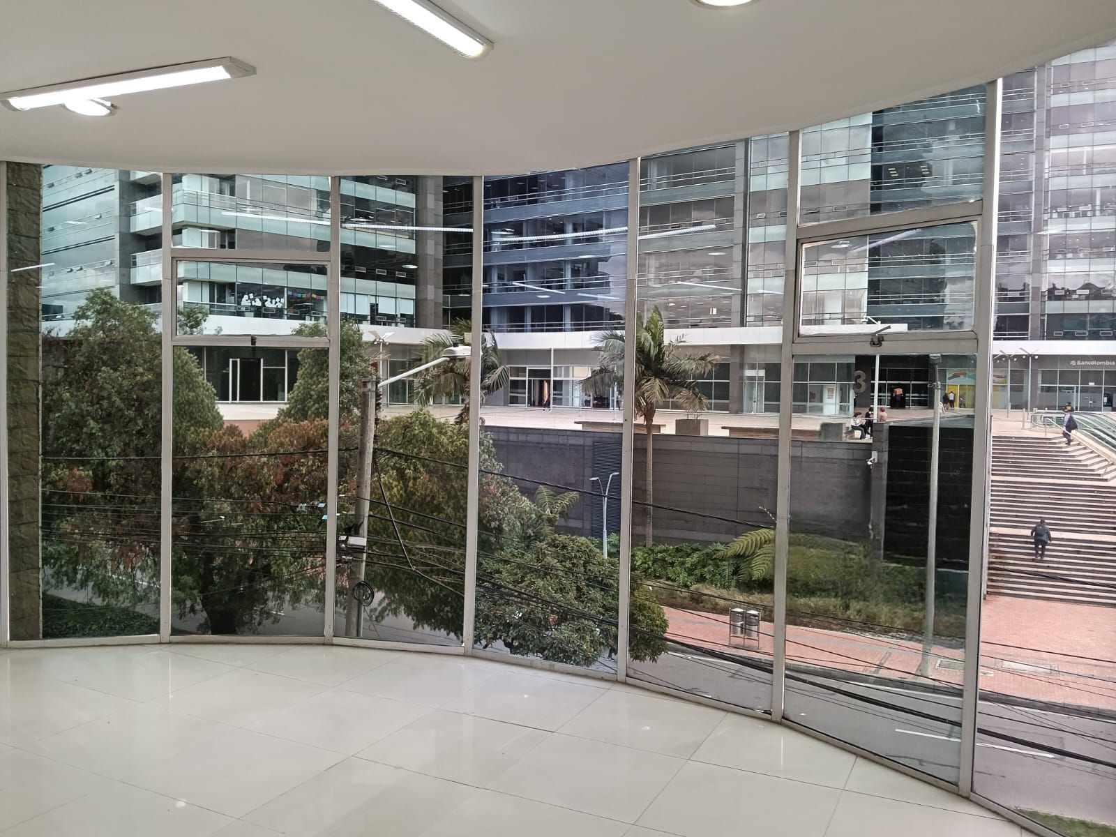 Oficina en arriendo Cundinamarca Bogotá Estoril 116 m2 Habitaciones 0 Baños 5 Garajes 1 Precio $10500000