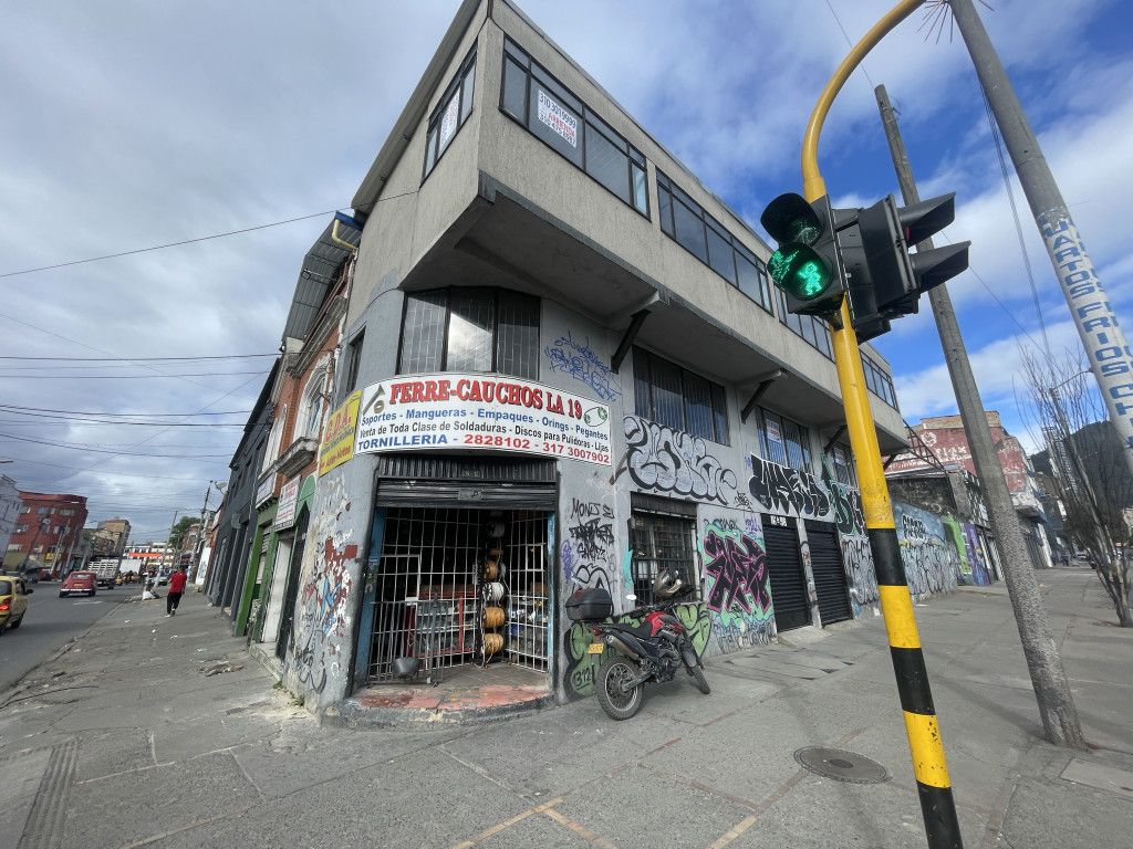 Oficina en arriendo Cundinamarca Bogotá La Favorita 64 m2 Habitaciones 0 Baños 1 Garajes 0 Precio $1480000