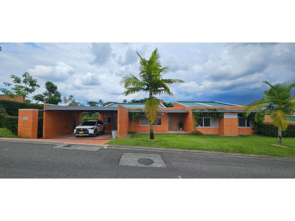 Casa Campestre en venta Risaralda Pereira Pereira 322 m2 Habitaciones 3 Baños 4 Garajes 2 Precio $1290000000