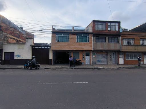 Bodega en arriendo Cundinamarca Bogotá Once De Noviembre 90 m2 Habitaciones 0 Baños 1 Garajes 2 Precio $4000000