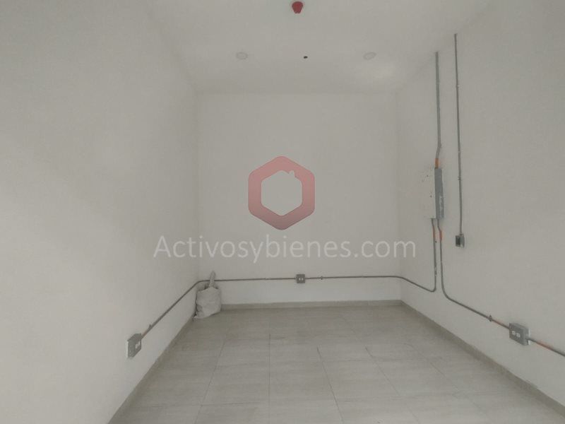 Local en arriendo Antioquia Itagüí Centro 14 m2 Habitaciones 0 Baños 1 Garajes 0 Precio $2975000