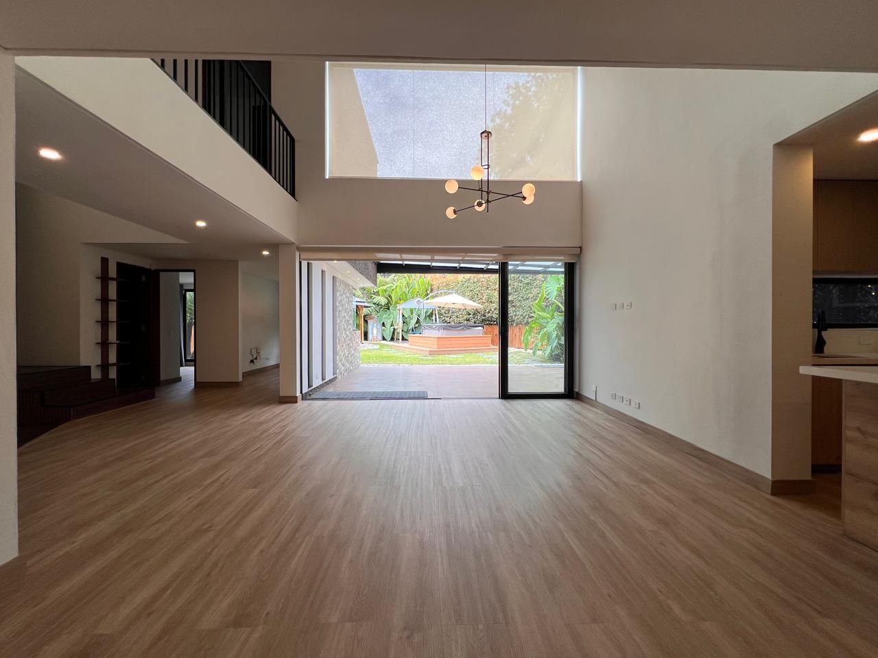 Casa en arriendo Antioquia El Retiro Cn El Campo 256 m2 Habitaciones 4 Baños 5 Garajes 2 Precio $10500000