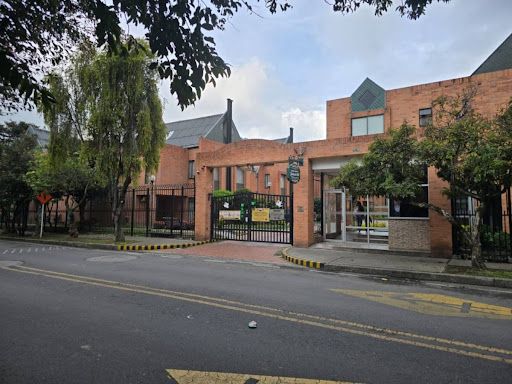 Casa en arriendo Cundinamarca Bogotá El Redil 120 m2 Habitaciones 3 Baños 3 Garajes 1 Precio $3180000