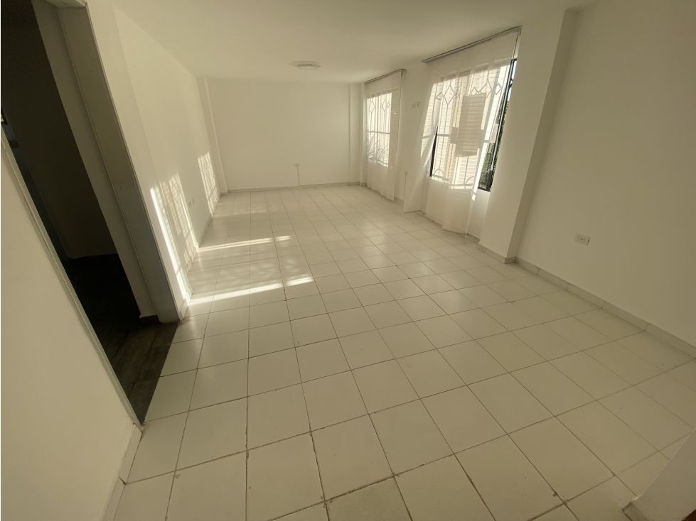 Apartamento en arriendo Atlántico Barranquilla Andalucia 110 m2 Habitaciones 3 Baños 2 Garajes 1 Precio $2451000