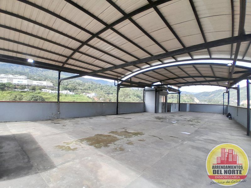 Local en arriendo Antioquia Copacabana Simon Bolivar Sb andina 213 m2 Habitaciones 0 Baños 3 Garajes 0 Precio $6000000