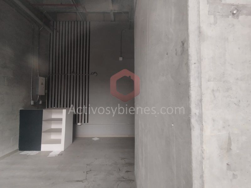 Local en arriendo Antioquia Itagüí Centro 14 m2 Habitaciones 0 Baños 1 Garajes 0 Precio $2975000