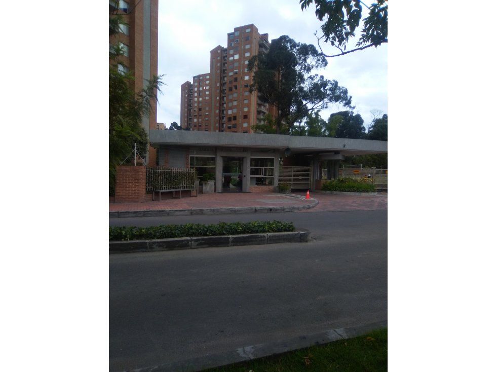 Apartamento en venta Cundinamarca Bogotá Atenas 204 m2 Habitaciones 4 Baños 5 Garajes 2 Precio $1450000000