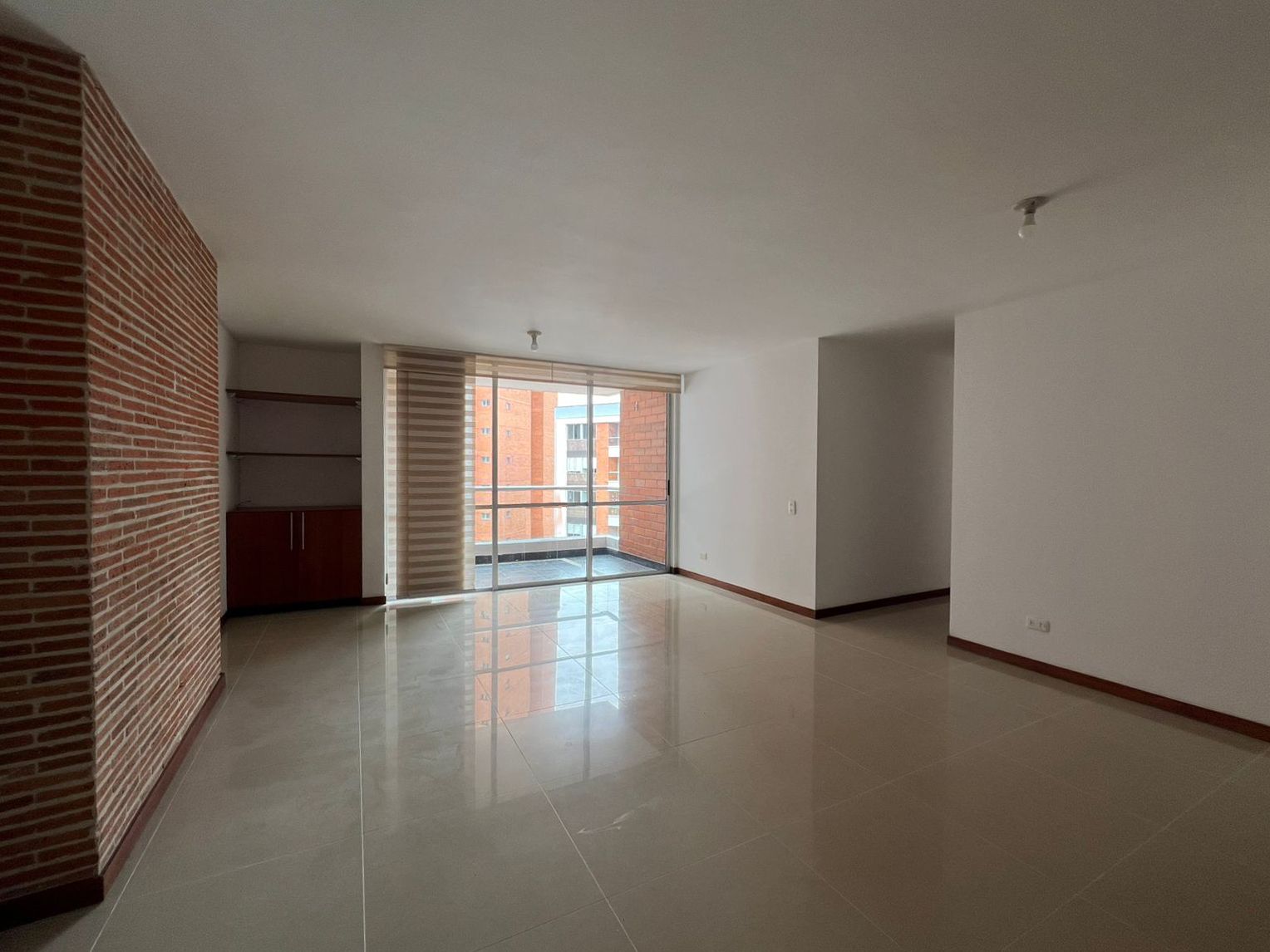 Apartamento en arriendo Antioquia Envigado La Mesa 95 m2 Habitaciones 3 Baños 2 Garajes 1 Precio $3850000