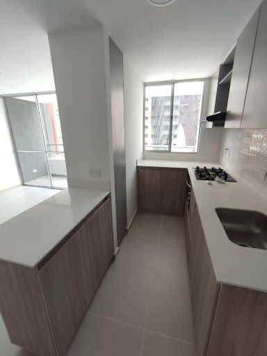Apartamento en arriendo Antioquia Medellín Cuarta Brigada 75 m2 Habitaciones 3 Baños 2 Garajes 1 Precio $3500000