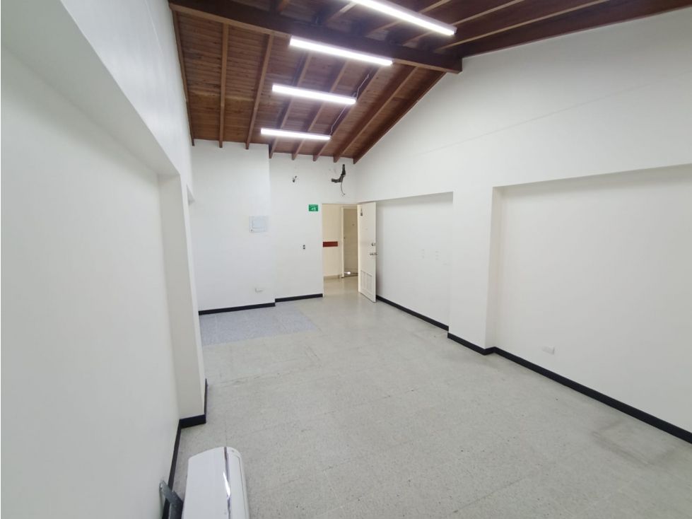 Oficina en arriendo Antioquia Medellín Diego Echavarria 25 m2 Habitaciones 0 Baños 0 Garajes 1 Precio $2000000
