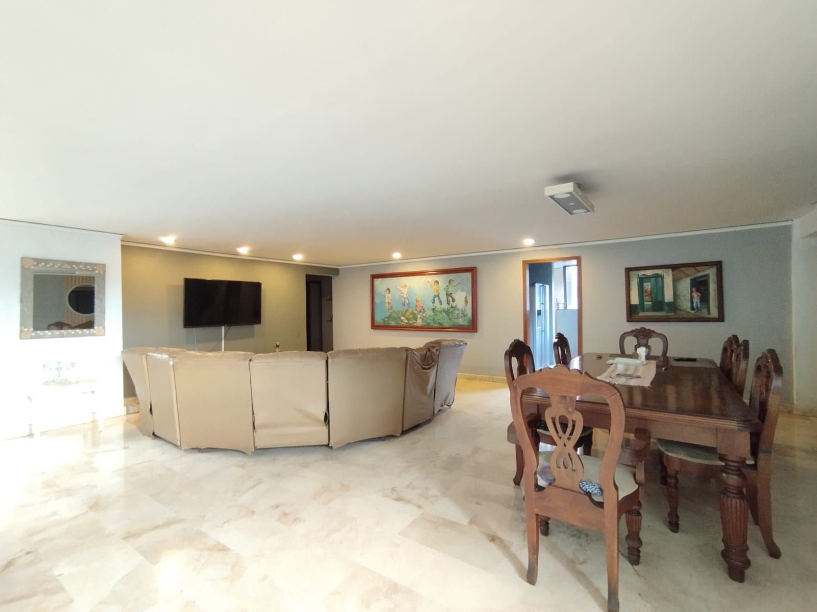 Apartamento en arriendo Antioquia Medellín Los Balsos No2 200 m2 Habitaciones 4 Baños 4 Garajes 1 Precio $7500000