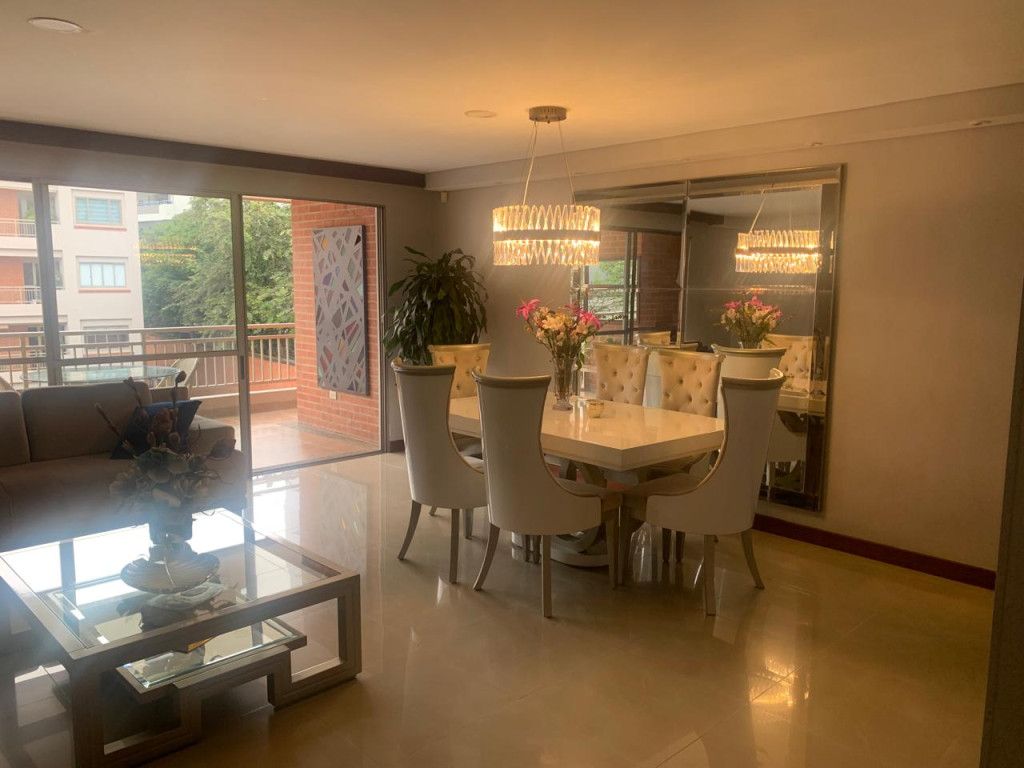 Apartamento en venta Valle Del Cauca Cali Parcelaciones Pance 184 m2 Habitaciones 4 Baños 4 Garajes 2 Precio $900000000