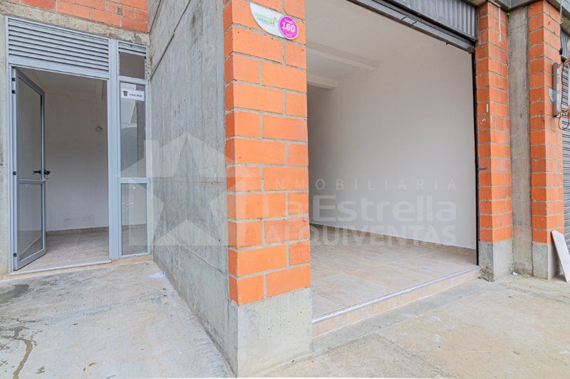 Local en arriendo o venta Antioquia Medellín La Milagrosa 23 m2 Habitaciones 0 Baños 1 Garajes 0 Precio venta $230000000 Precio arriendo $1500000