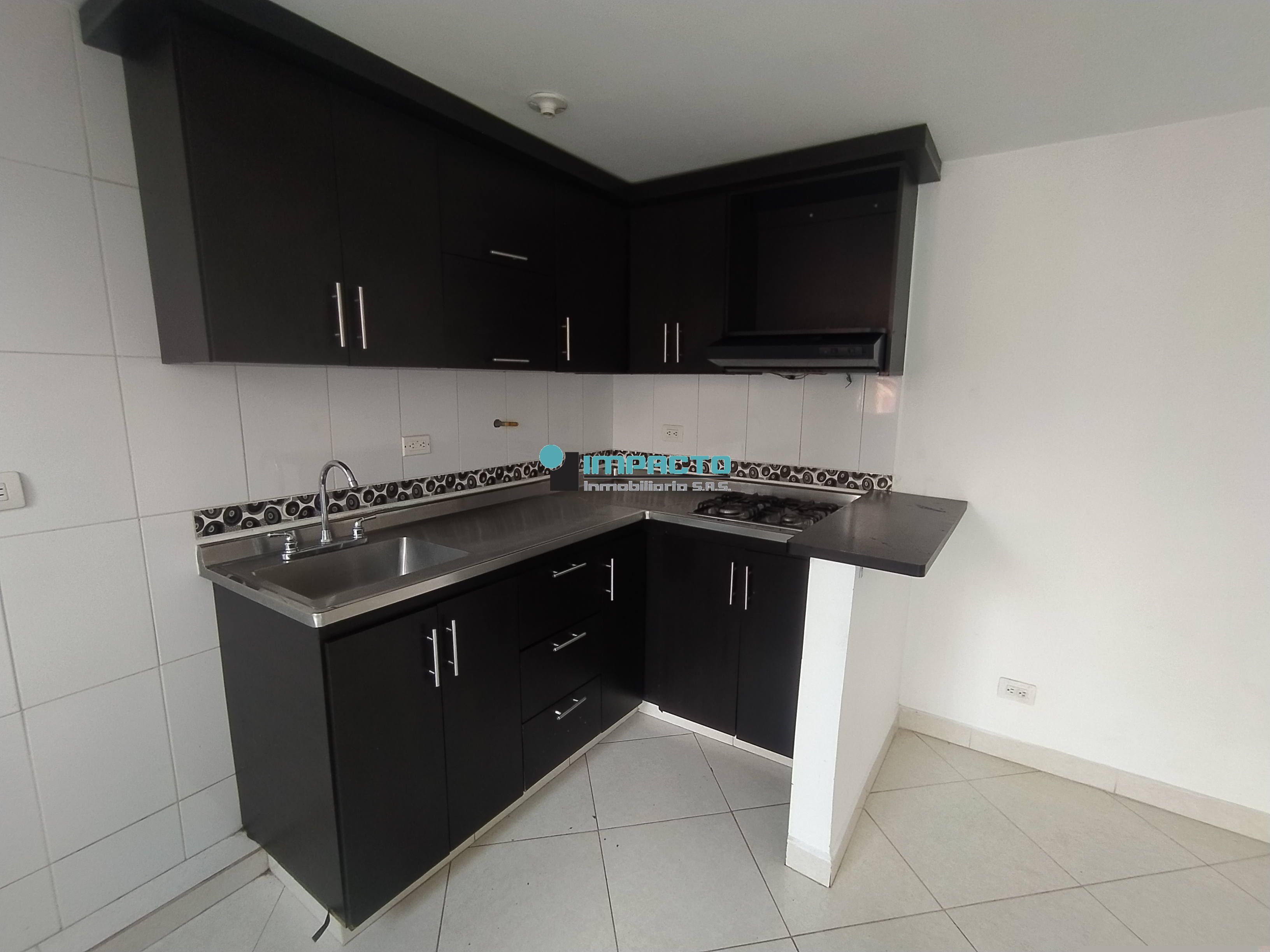 Apartamento en arriendo Antioquia Medellín Naranjitos 58 m2 Habitaciones 3 Baños 2 Garajes 0 Precio $1250000