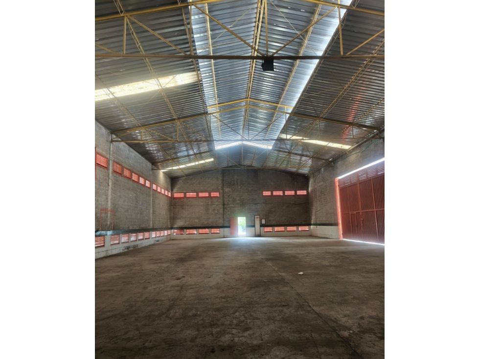 Bodega en arriendo Huila Neiva Mano Fuerte 650 m2 Habitaciones 0 Baños 2 Garajes 0 Precio $10000000