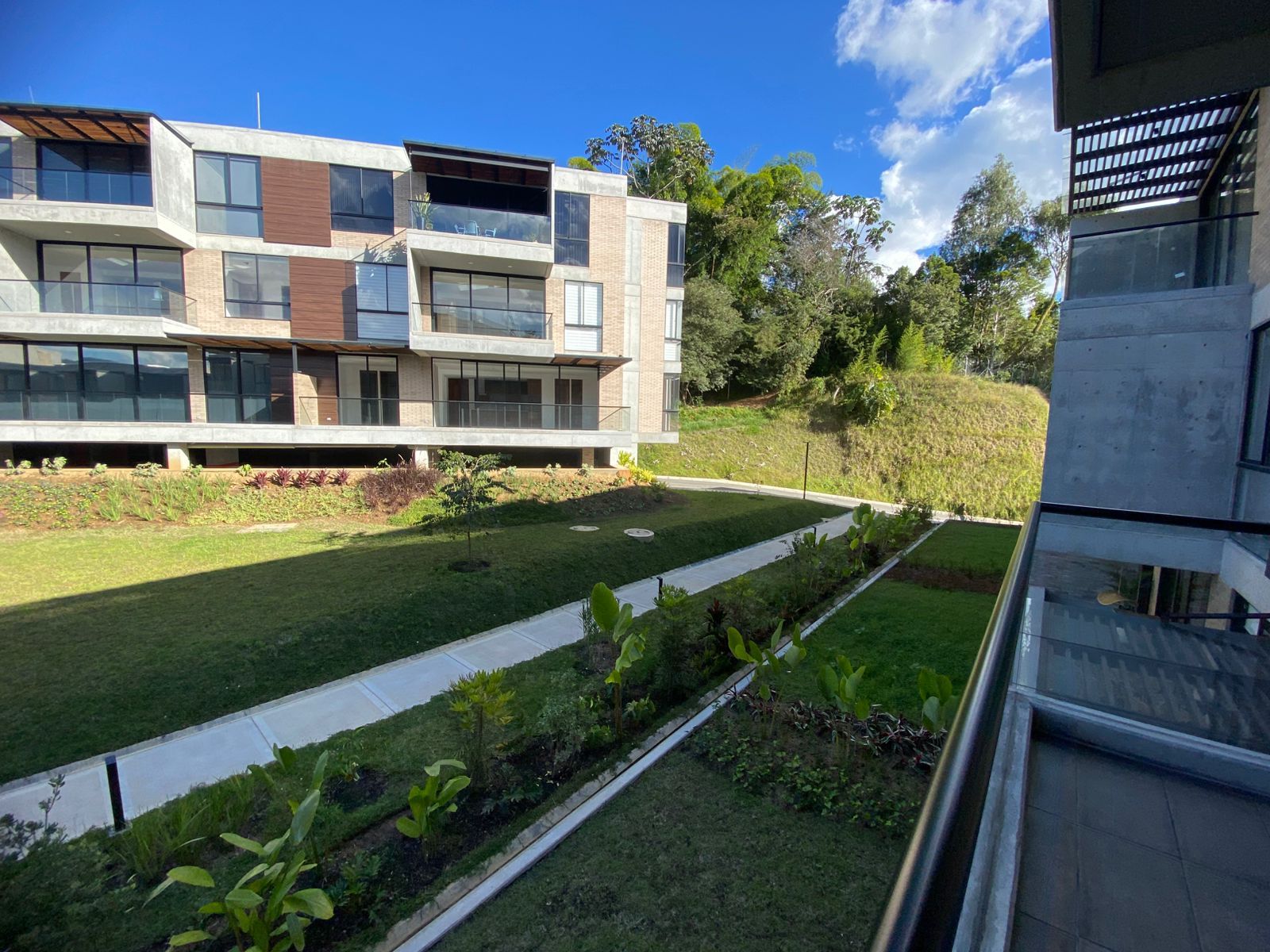 Apartamento en arriendo Antioquia El Retiro El Retiro 80 m2 Habitaciones 2 Baños 3 Garajes 1 Precio $4500000