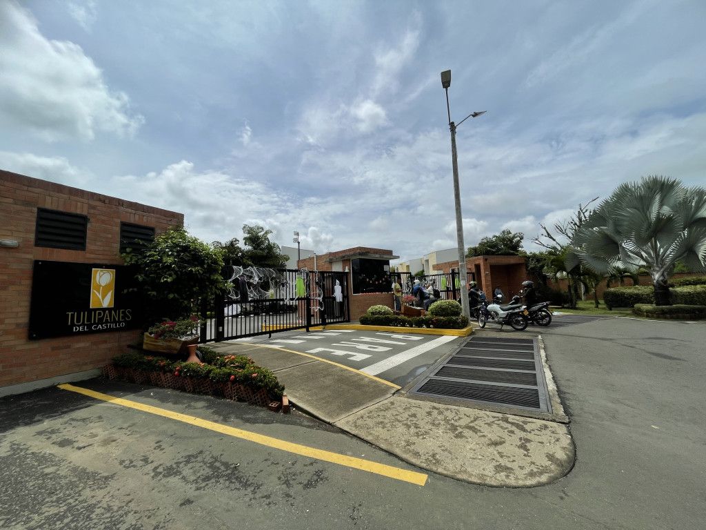 Casa en arriendo Valle Del Cauca Cali Cali 115 m2 Habitaciones 2 Baños 3 Garajes 2 Precio $2220000