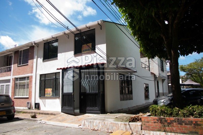 Casa en venta Tolima Ibagué Urbanizacion Varsovia 132 m2 Habitaciones 3 Baños 3 Garajes 1 Precio $390000000