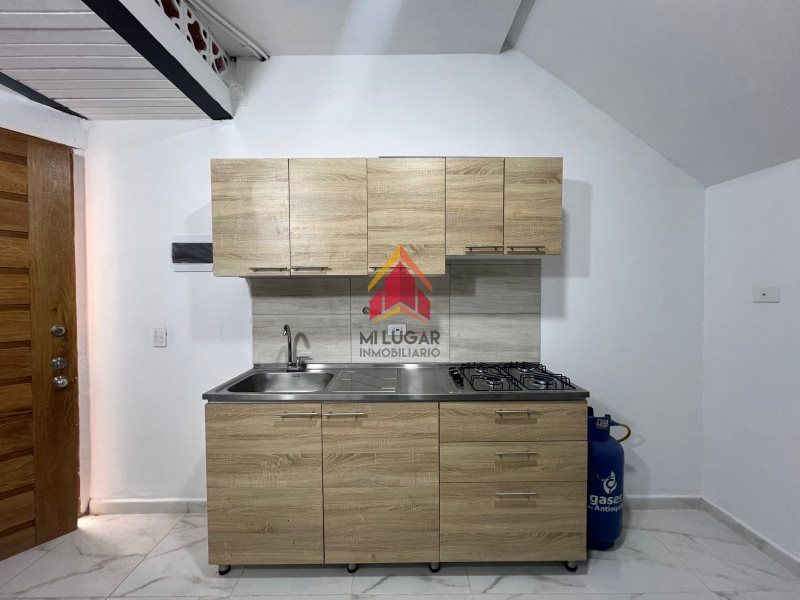 Apartaestudio en arriendo Antioquia Envigado La Mina 19 m2 Habitaciones 1 Baños 1 Garajes 0 Precio $1200000