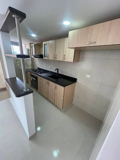 Apartamento en arriendo Antioquia Medellín Calasanz Parte Alta 80 m2 Habitaciones 3 Baños 2 Garajes 1 Precio $3000000