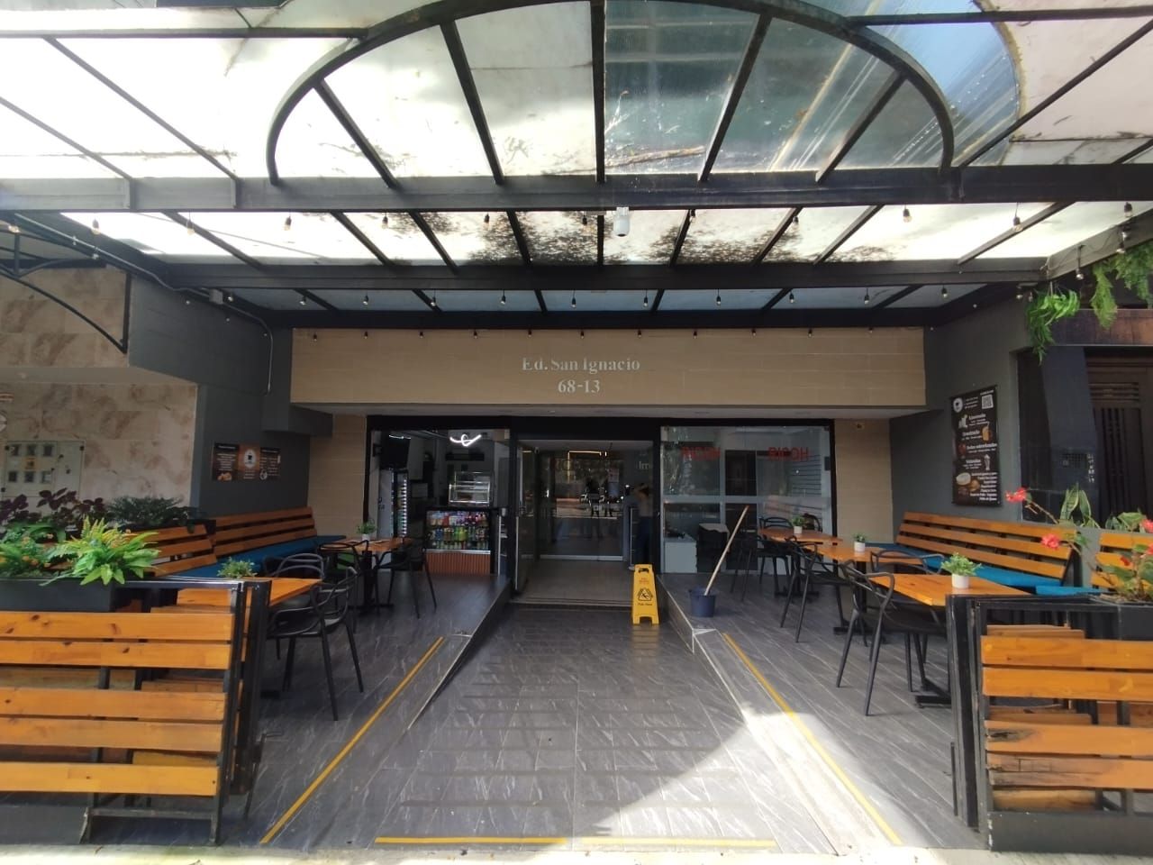 Oficina en arriendo Antioquia Medellín Suramericana 25 m2 Habitaciones 0 Baños 0 Garajes 0 Precio $2700000