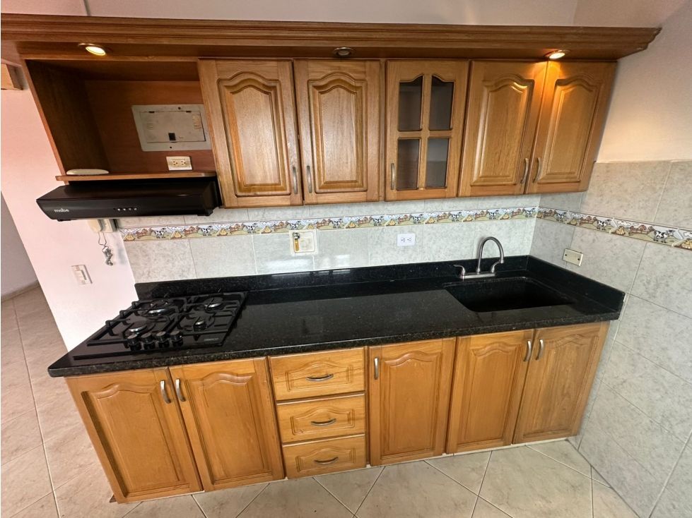 Apartamento en arriendo Antioquia Medellín La Floresta 80 m2 Habitaciones 3 Baños 2 Garajes 1 Precio $2600000