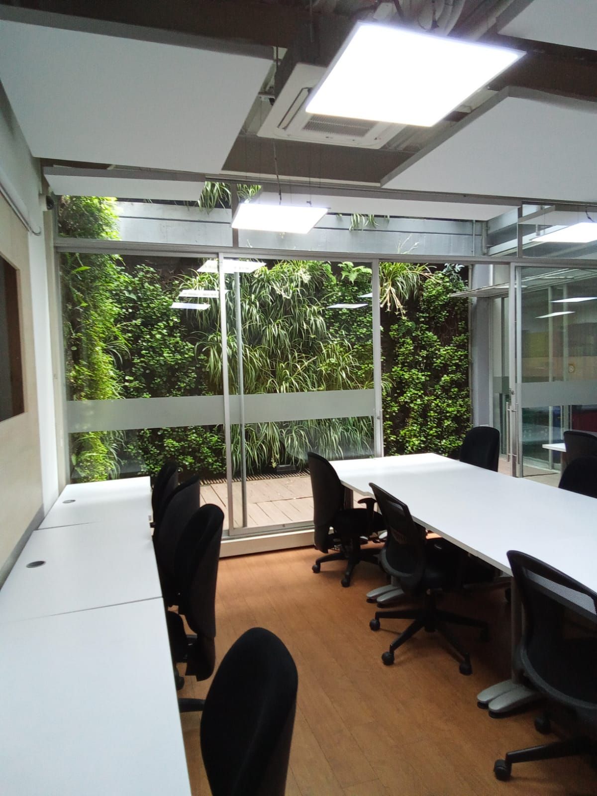 Oficina en arriendo Cundinamarca Bogotá Teusaquillo 700 m2 Habitaciones 0 Baños 6 Garajes 4 Precio $33320000