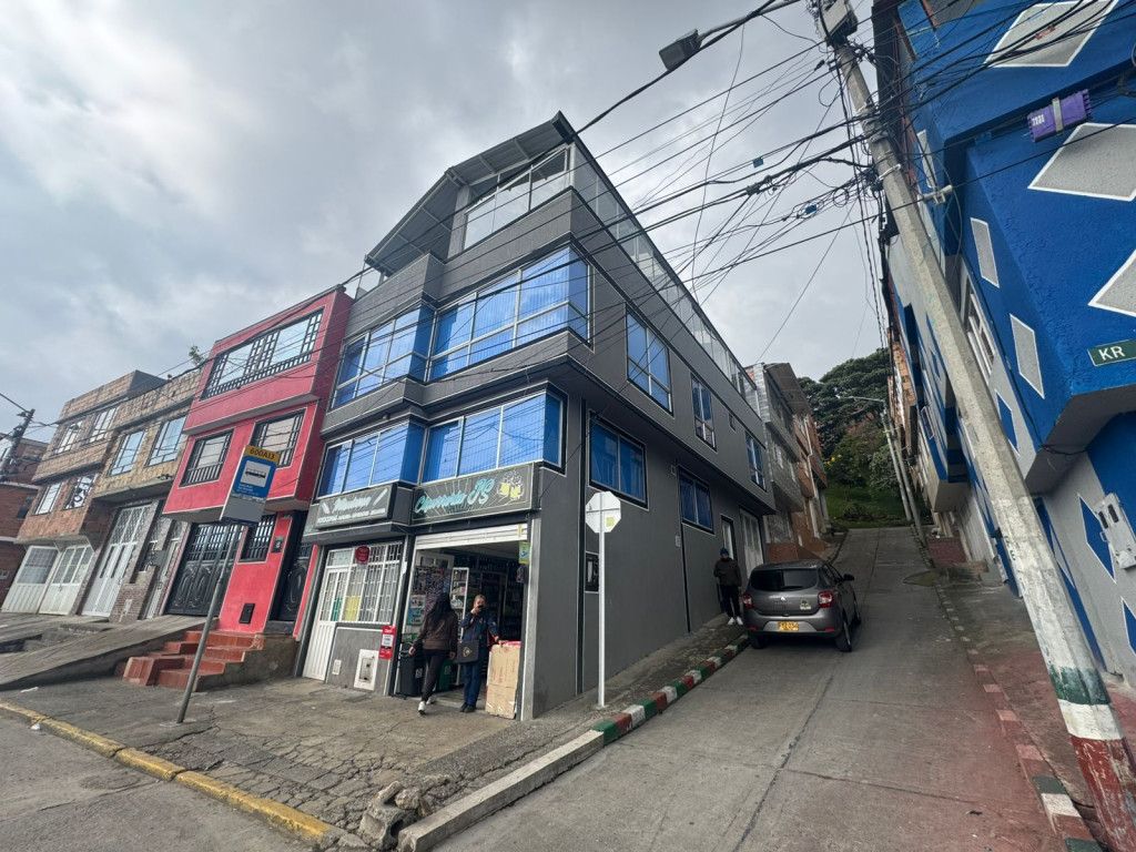 Casa en venta Cundinamarca Bogotá Santa Rita Sur Oriental Ii Etapa 179 m2 Habitaciones 6 Baños 3 Garajes 1 Precio $550000000