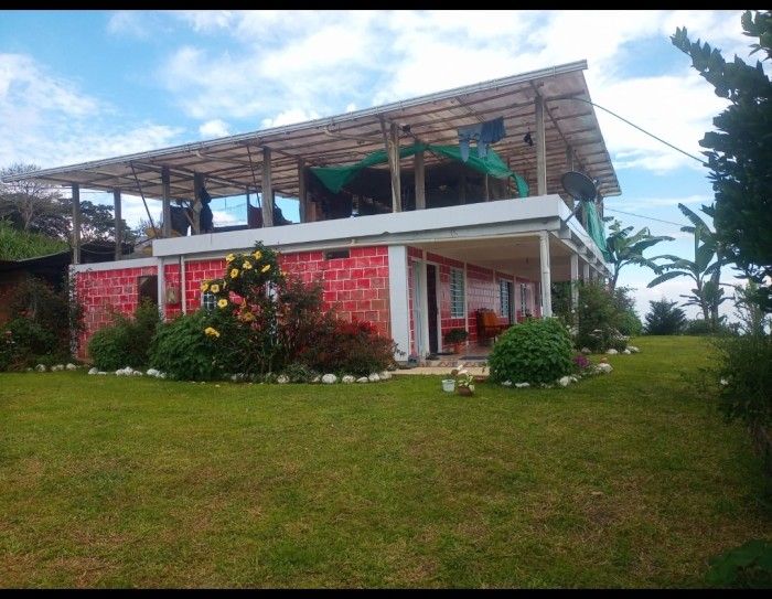 Finca en venta Valle Del Cauca Ginebra Ginebra 200 m2 Habitaciones 3 Baños 2 Garajes 4 Precio $550000000