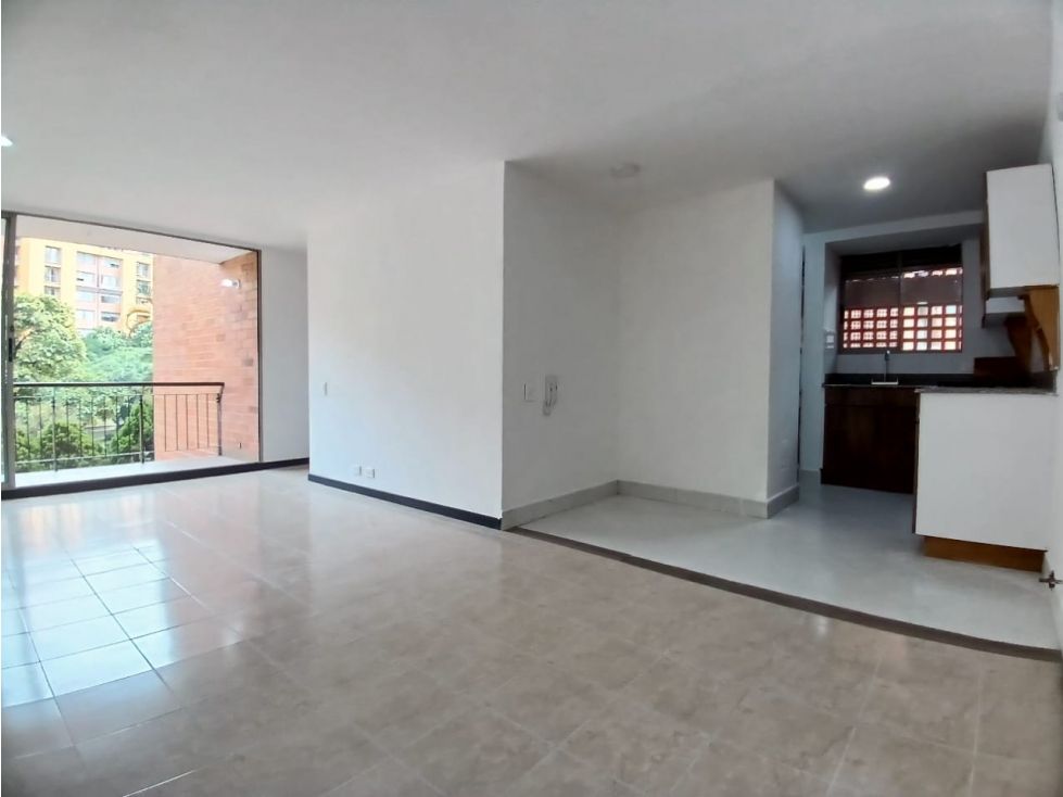 Apartaestudio en arriendo Antioquia Envigado Villa Santa Teresa 120 m2 Habitaciones 3 Baños 3 Garajes 1 Precio $4300000