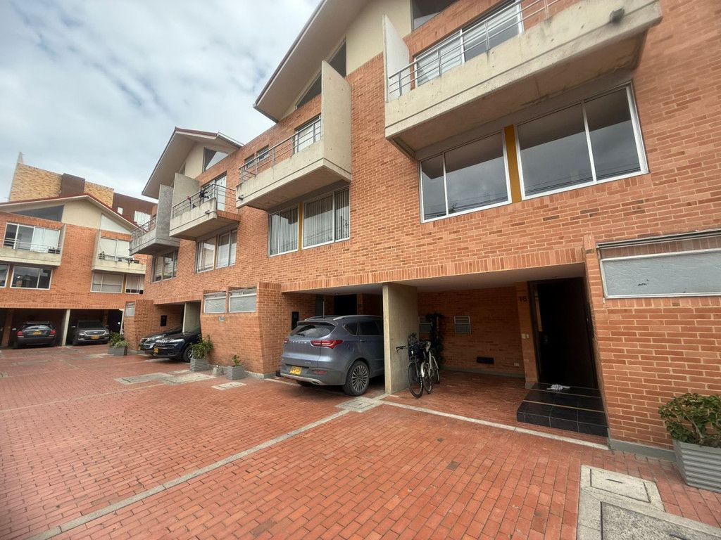 Casa en venta Cundinamarca Chía El Rosario 137 m2 Habitaciones 4 Baños 3 Garajes 2 Precio $630000000