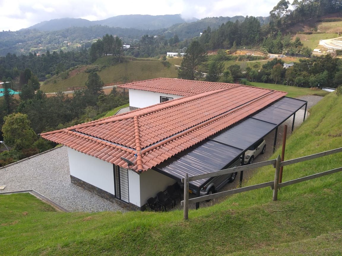 Casa en venta Antioquia Envigado La Mesa 250 m2 Habitaciones 4 Baños 4 Garajes 4 Precio $2600000000