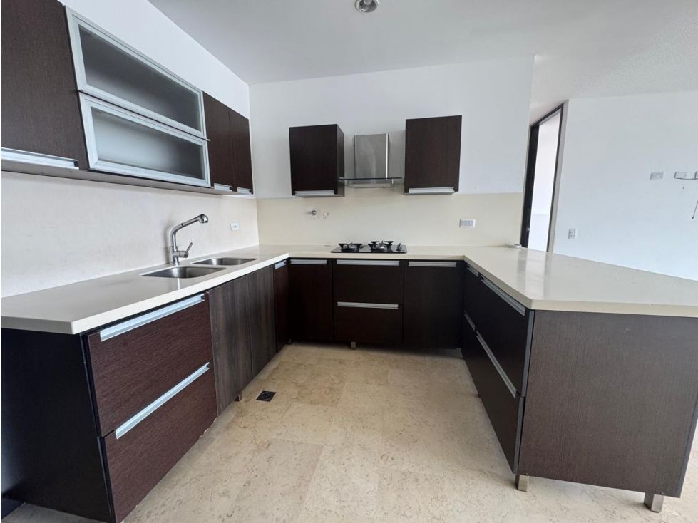 Apartamento en venta Antioquia Sabaneta Vereda La Doctora 120 m2 Habitaciones 3 Baños 3 Garajes 1 Precio $790000000