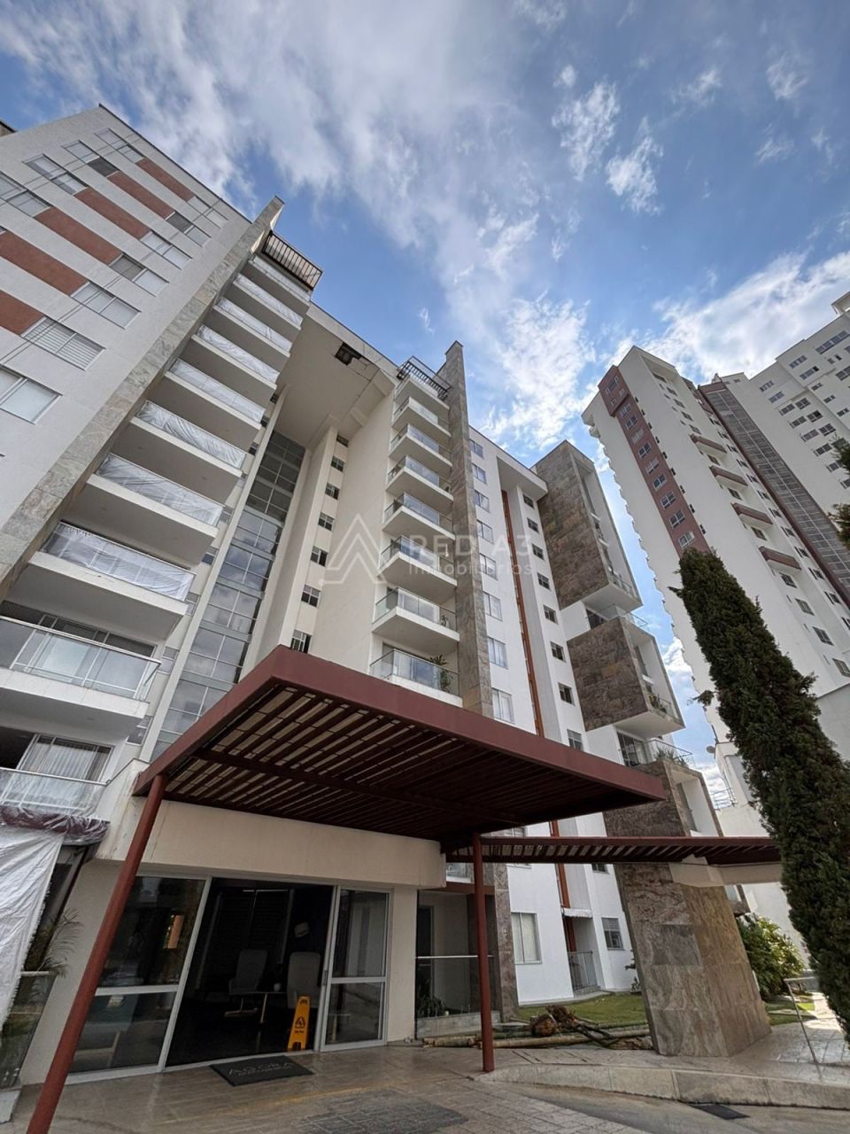 Apartamento en venta Risaralda Pereira La Julita 94 m2 Habitaciones 3 Baños 2 Garajes 1 Precio $800000000