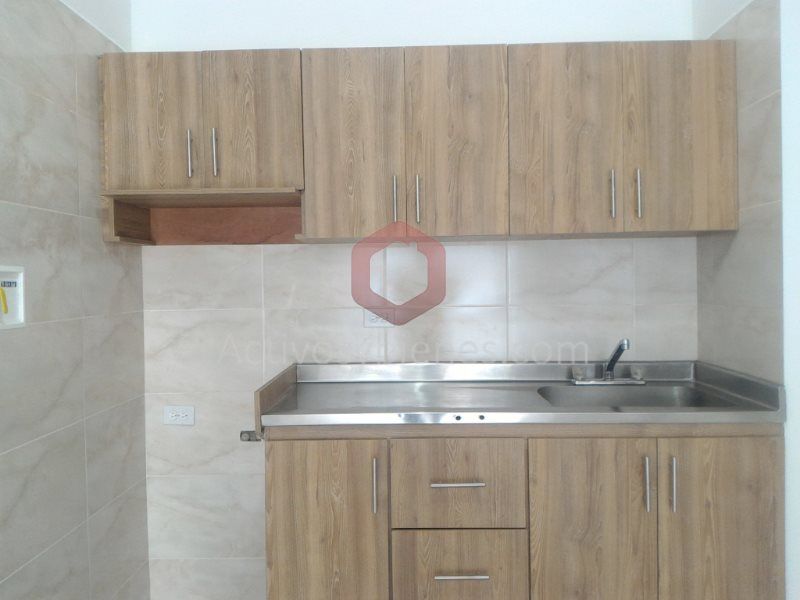 Local en arriendo Antioquia Medellín Rosales 40 m2 Habitaciones 0 Baños 1 Garajes 0 Precio $2790000