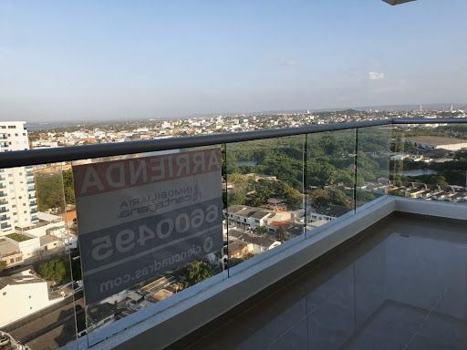 Apartamento en arriendo Bolívar Cartagena Manga 105 m2 Habitaciones 3 Baños 2 Garajes 2 Precio $3700000