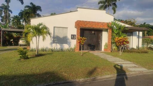 Casa en arriendo Risaralda Pereira Pereira 410 m2 Habitaciones 3 Baños 4 Garajes 2 Precio $7920000