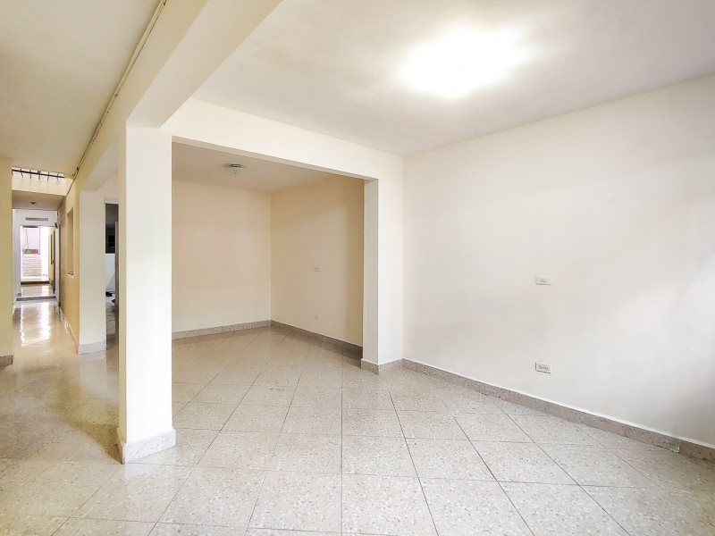 Casa en venta Antioquia Medellín Campo Valdes No1 140 m2 Habitaciones 4 Baños 2 Garajes 0 Precio $550000000