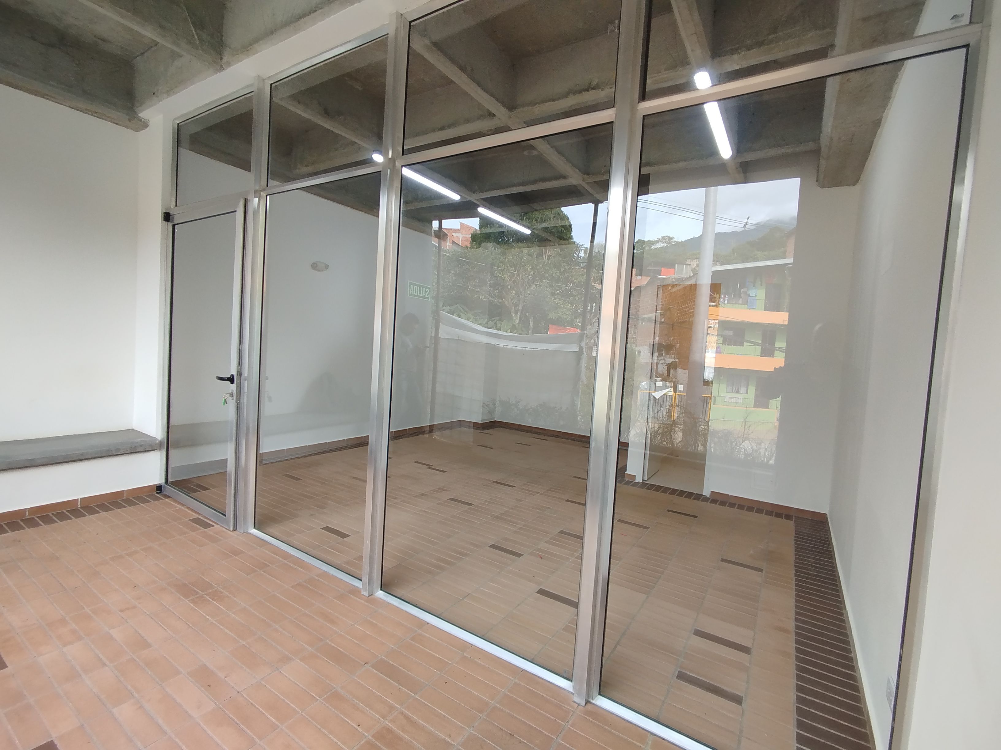 Local en arriendo Antioquia Medellín San Antonio De Prado 25 m2 Habitaciones 0 Baños 1 Garajes 0 Precio $1800000