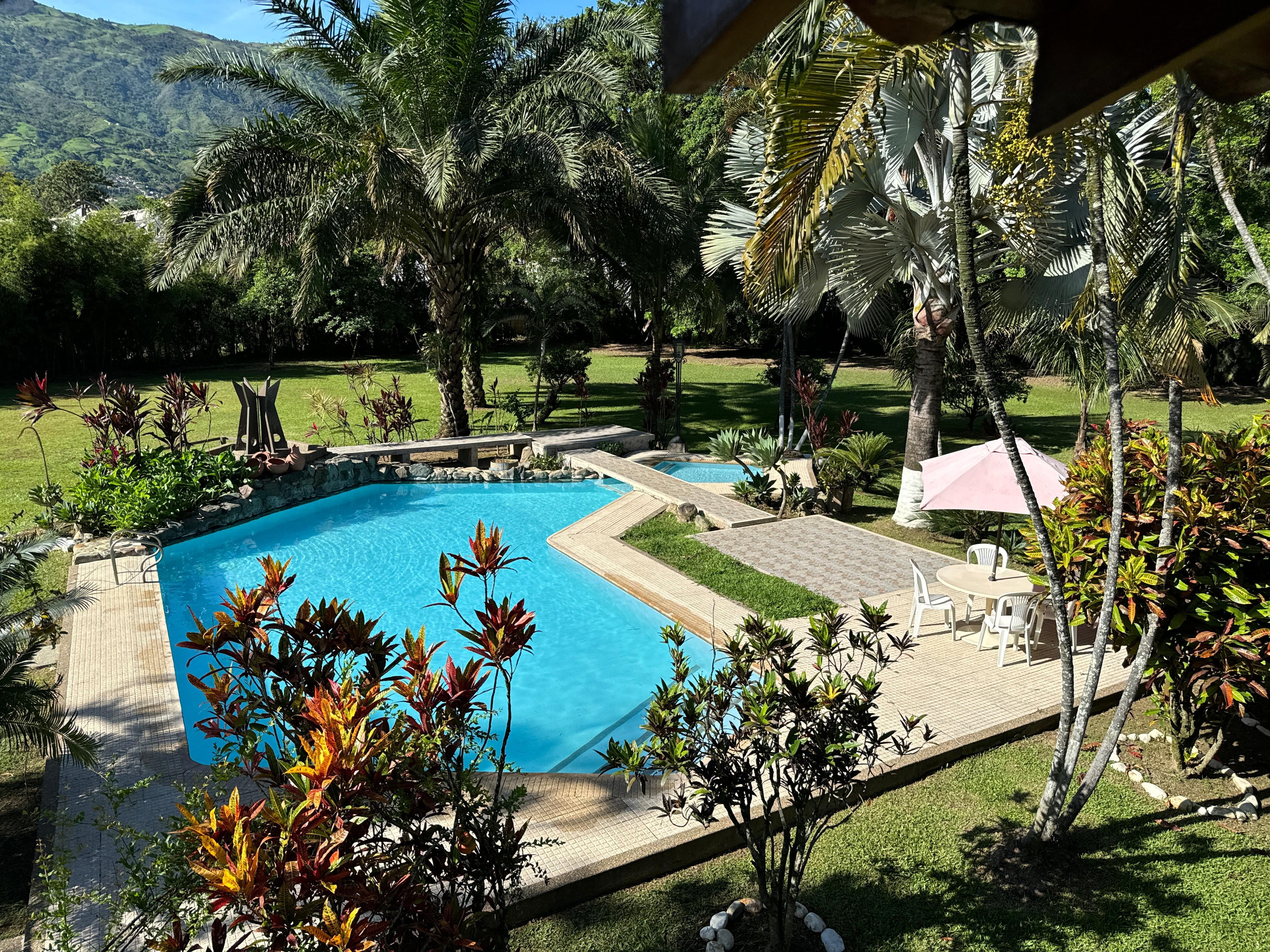 Finca en venta Antioquia Girardota Montecarlo 1100 m2 Habitaciones 4 Baños 3 Garajes 2 Precio $1650000000