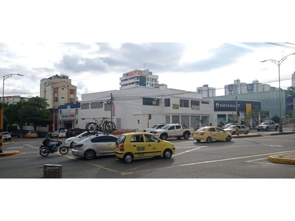 Local en arriendo Santander Bucaramanga Bolivar 736 m2 Habitaciones 0 Baños 4 Garajes 0 Precio $26000000