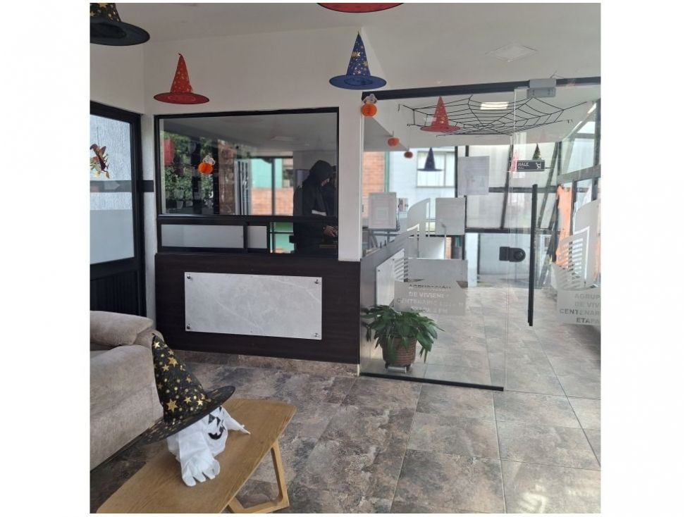 Apartamento en venta Cundinamarca Bogotá Cjr Centenario Ii Etapa 50 m2 Habitaciones 3 Baños 1 Garajes 0 Precio $180000000