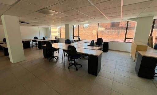 Oficina en arriendo Cundinamarca Bogotá Samper 1010 m2 Habitaciones 0 Baños 1 Garajes 9 Precio $27649000