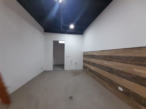 Local en arriendo Cundinamarca Bogotá Santa Barbara 29 m2 Habitaciones 0 Baños 1 Garajes 0 Precio $2300000