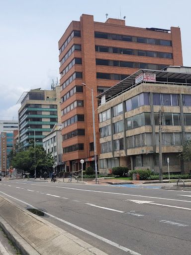 Oficina en arriendo Cundinamarca Bogotá Santa Bibiana 383 m2 Habitaciones 0 Baños 3 Garajes 6 Precio $26248500