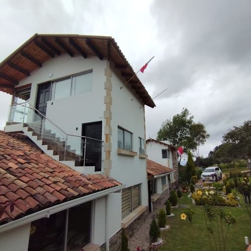 Casa en arriendo Cundinamarca Bogotá Las Mercedes Suba 700 m2 Habitaciones 7 Baños 9 Garajes 20 Precio $33550000