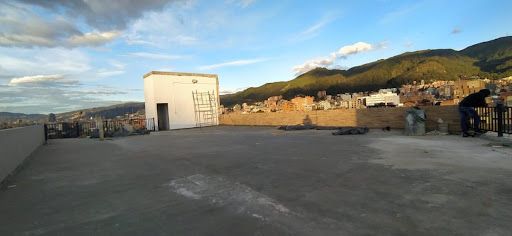 Local en arriendo Cundinamarca Bogotá San Felipe 244 m2 Habitaciones 0 Baños 0 Garajes 1 Precio $18300000