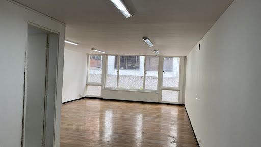 Oficina en arriendo Cundinamarca Bogotá Chico 130 m2 Habitaciones 0 Baños 3 Garajes 2 Precio $4000000