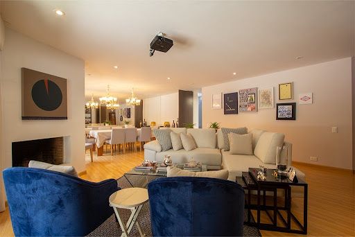 Apartamento en arriendo Cundinamarca Bogotá Chico 150 m2 Habitaciones 3 Baños 3 Garajes 2 Precio $9400000